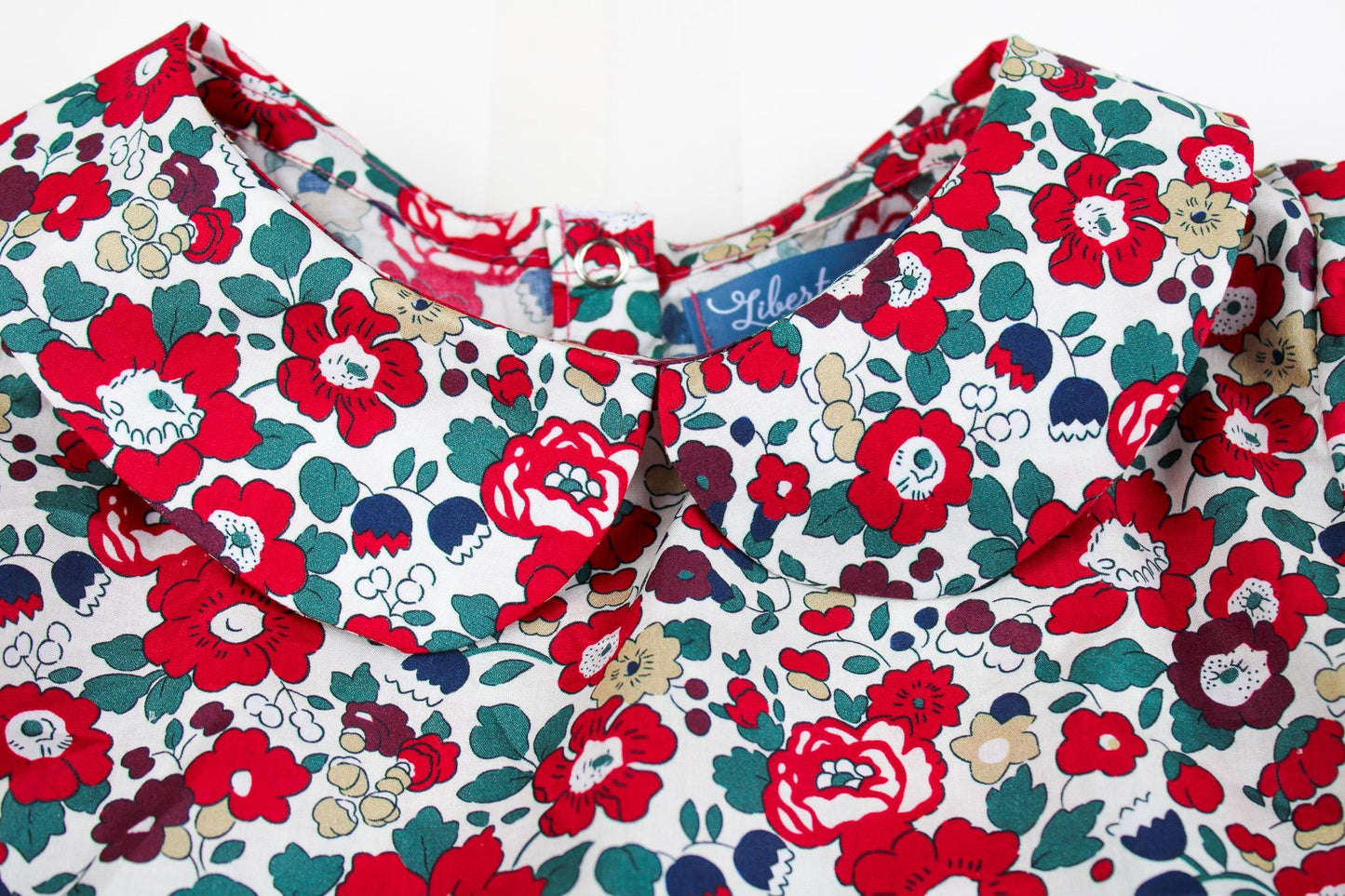 CHRISTMAS Liberty Girl Blouse: Peter Pan Collar, Long Puffy Sleeve, Floral Print Cotton