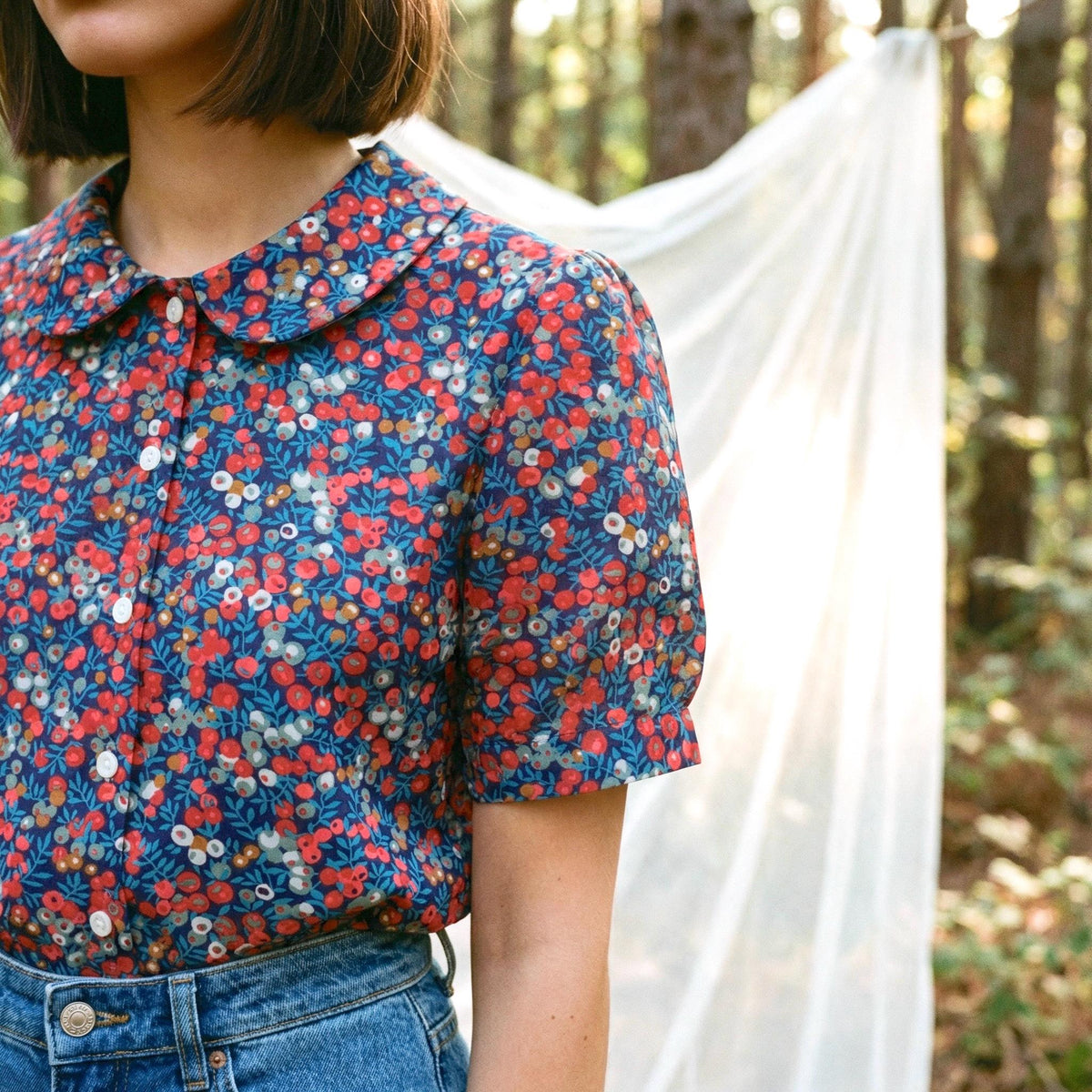 Liberty London Peter-Pan Collared Blouse, Floral-print Cotton Puffed-sleeves Button-up Shirt, Handmade Botanical Cotton Womenswear