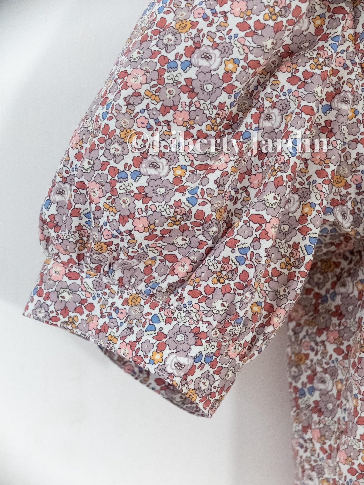 Liberty London Frilled Peter-Pan Collared Handmade Blouse, Button-up Puffed-Sleeves Chemise, Sustainable Tailoring Versatile Shirt