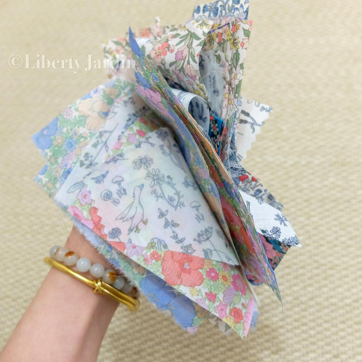 Liberty London Fabric Scrap Packs, Remnant Bundle, Floral Cotton Tana Lawn, Quilting Patchwork Sewing