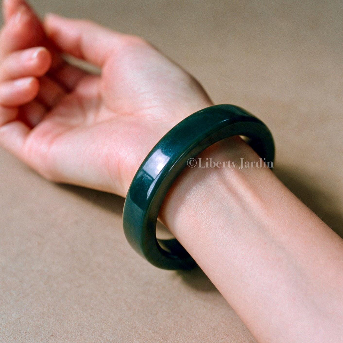 Collectible Natural Nephrite Jade Bangle, Non-treated Gemstone Jewellery, Statement Collectible Bracelet, Customised Certified Accessories