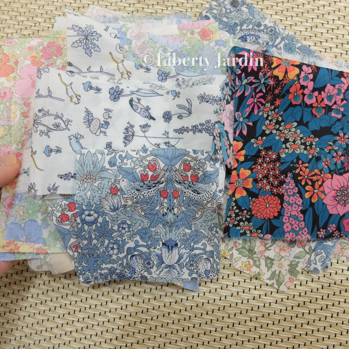 Liberty London Fabric Scrap Packs, Remnant Bundle, Floral Cotton Tana Lawn, Quilting Patchwork Sewing
