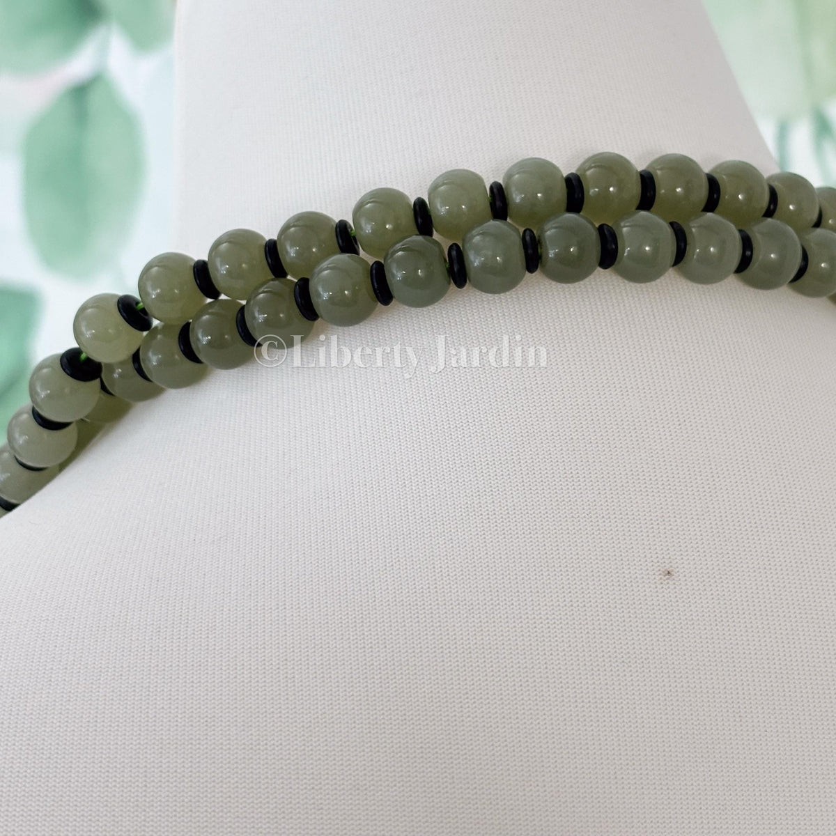 Natural Nephrite Long Beaded Necklace, Ombre-colour Statement Jewellery, Handmade Tassel Effortless Accessories, Special Occasion