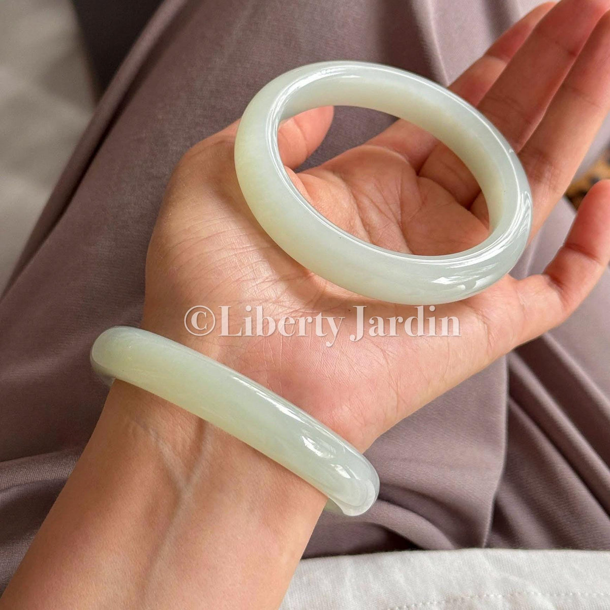 Natural Nephrite Bangle, Certified Non-treated Armband, Lime Gemstone Bracelet Accessories, Minimalist Sustainable Personalised Jewellery