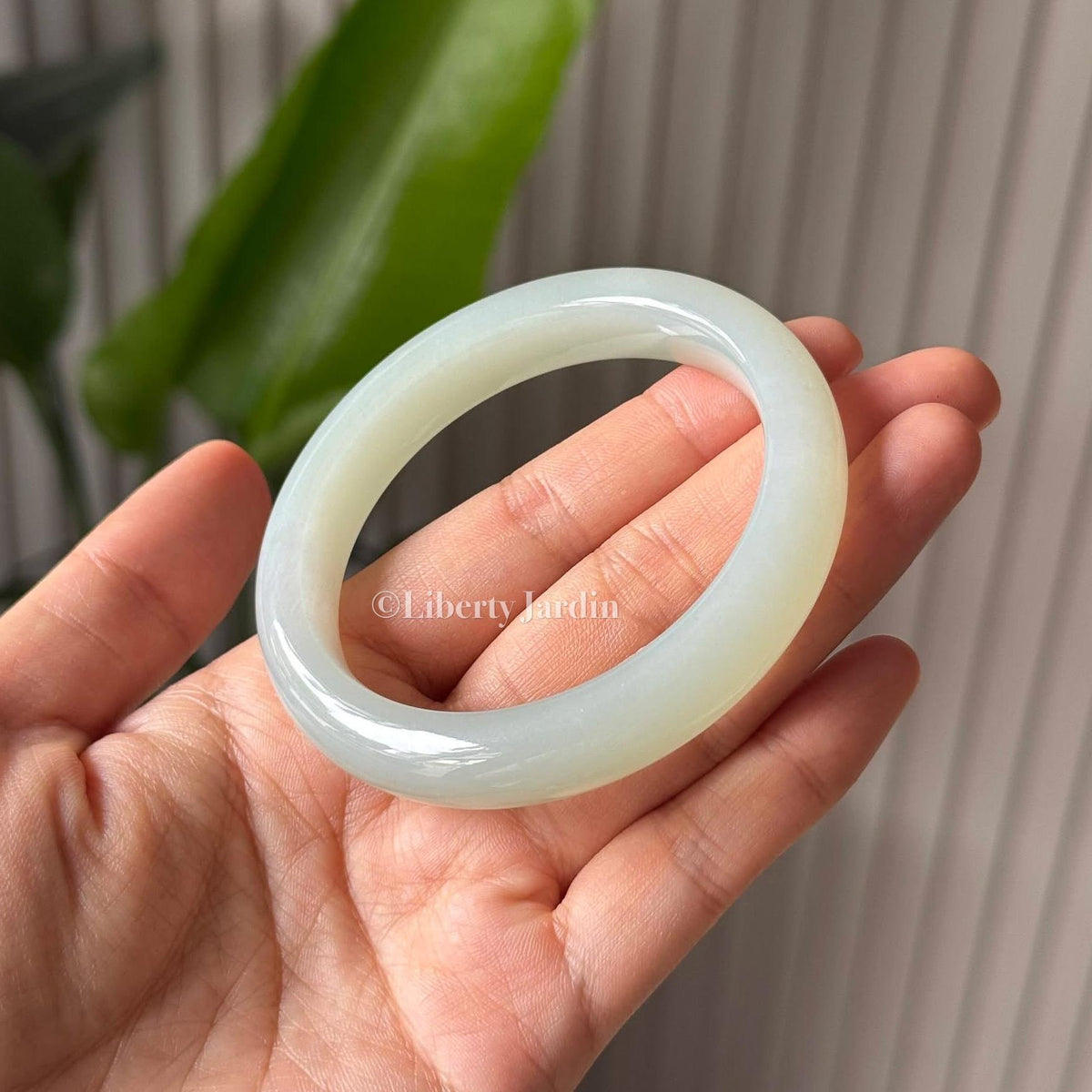 Natural Nephrite Bangle, Certified Non-treated Armband, Lime Gemstone Bracelet Accessories, Minimalist Sustainable Personalised Jewellery