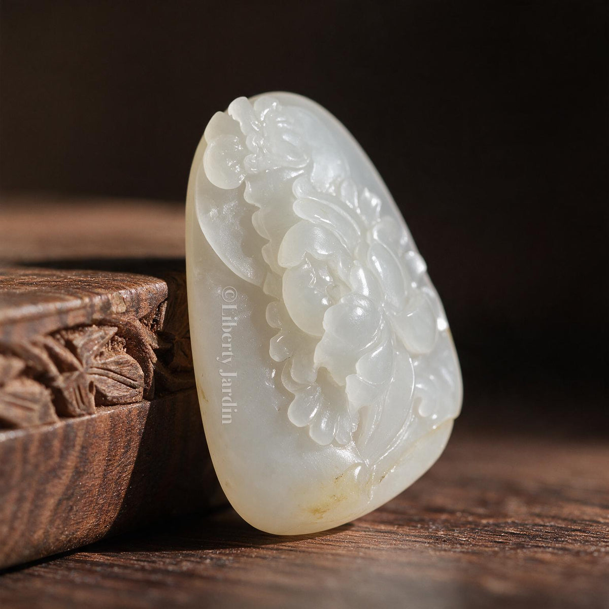 Seed Jade Nephrite Pendant, Carving Jade River Pebbles Gemstone, Natural Untreated Certified, Collectible Distinctive