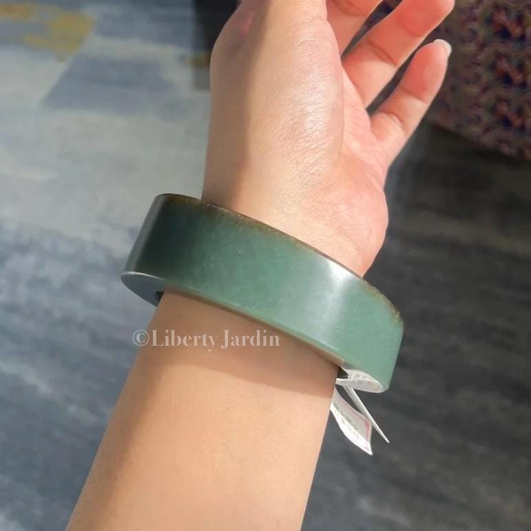 58mm Seed Jade Bangle, River-Pebbles Nephrite Statement Armband, Untreated Gemstone, Neutral-Gender Jewels, Distinctive Collectible